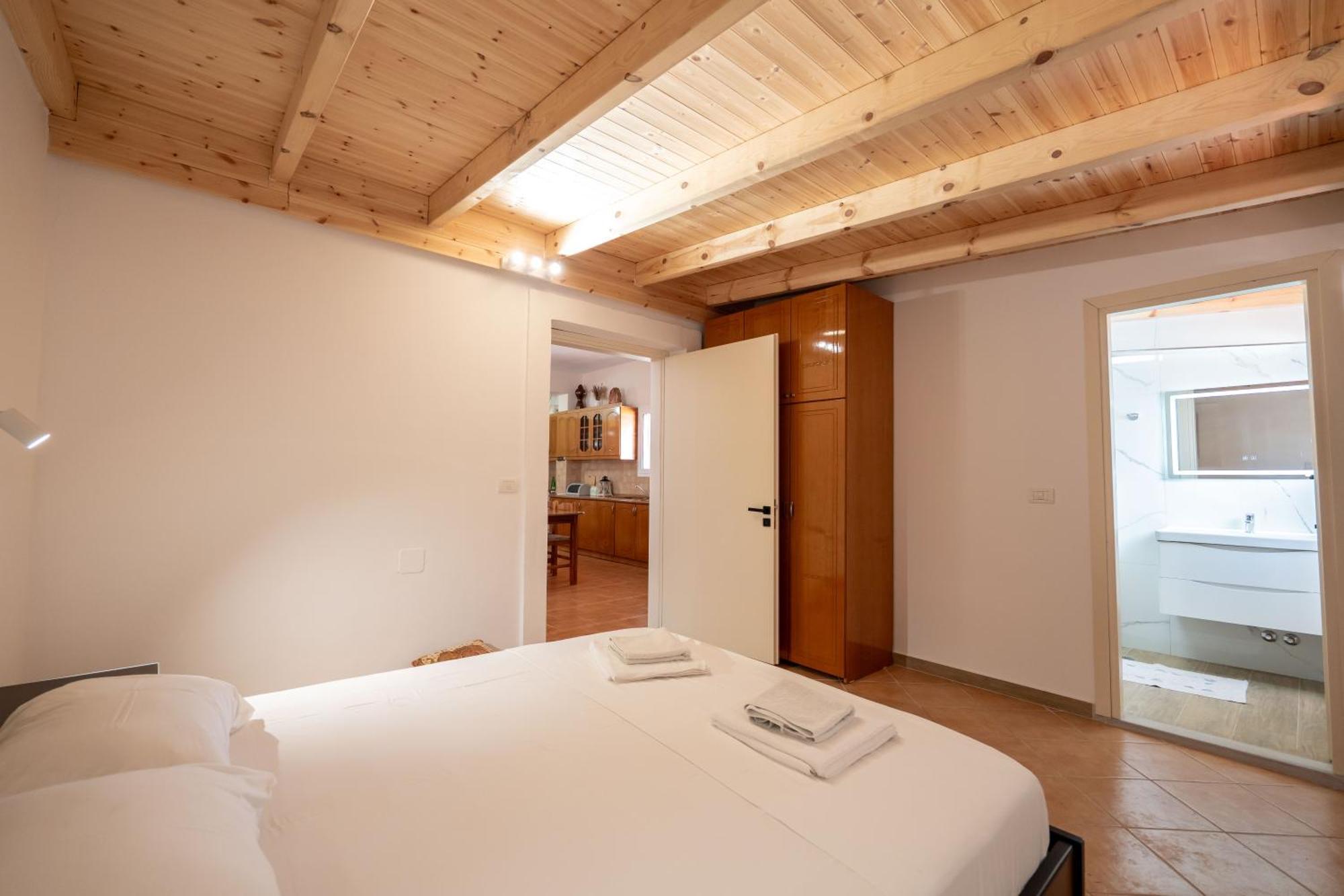 Cozy Apartments Downtown Ksamil Exterior foto